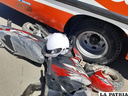 La motociclista se encuentra en observación /LA PATRIA