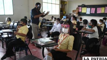 Vuelven las clases semipresenciales en el valle /RR.SS.