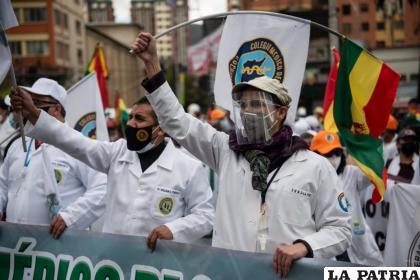 Protesta de médicos de La Paz en contra de la Ley de Emergencia Sanitaria /APG