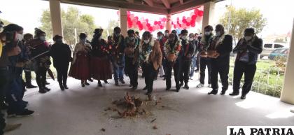 Ch’alla de inauguración de la Subalcaldía del D-3 /LA PATRIA