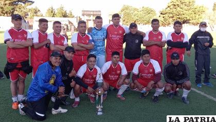 Equipo RI-25 Tocopilla de Curahuara que ocupó el segundo lugar del campeonato