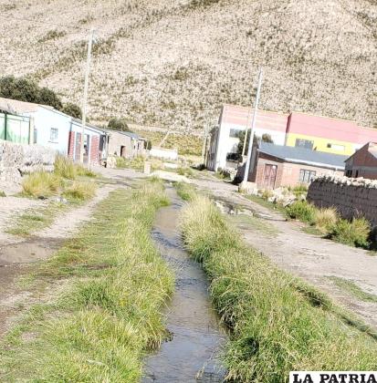 Uno de los retos de los vecinos es la limpieza del río Santa Bárbara /LA PATRIA