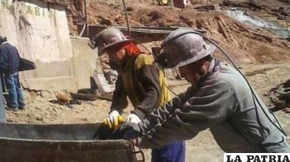Los cooperativistas mineros del departamento de Oruro