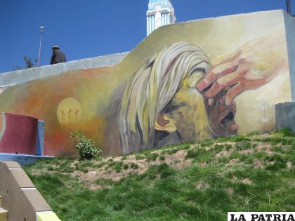 Mural Corazón de Jesús, una de las tantas obras de Ricardo Martínez /LA PATRIA