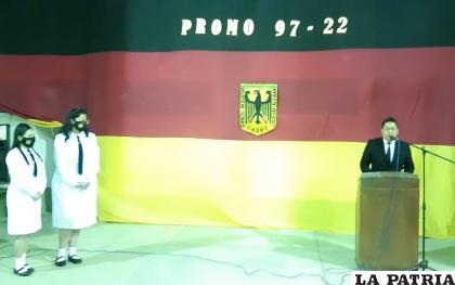 Las dos ganadoras recibieron la beca de su colegiatura /LA PATRIA