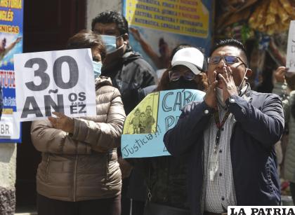 Activistas del MAS protestaron antes de la reanudación del juicio de Áñez /APG