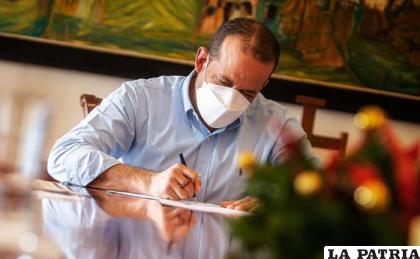 El gobernador cruceño se refirió al tema de Morales, mediante un pronunciamiento 
/Gobernación de Santa Cruz