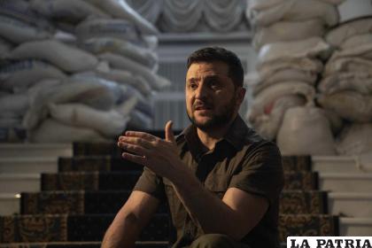 El presidente de Ucrania Volodymyr Zelenskyy 
/AP Foto/Evgeniy Maloletka