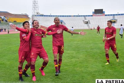 Regis de Souza fue el factor del gol en Real Oruro /LA PATRIA
