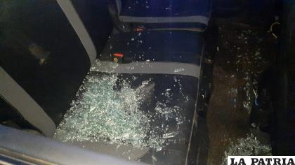 Rompió una ventana lateral para ingresar y robar autopartes /LA PATRIA
