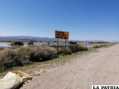 El ingreso al lago Uru-Uru / CB