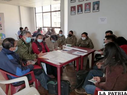 Mesas de trabajo en la cumbre “Oruro Humano y Seguro” /LA PATRIA