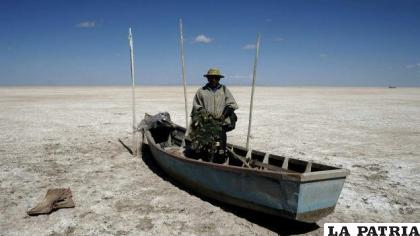 El lago Poopó cuando estaba seco /LA PATRIA