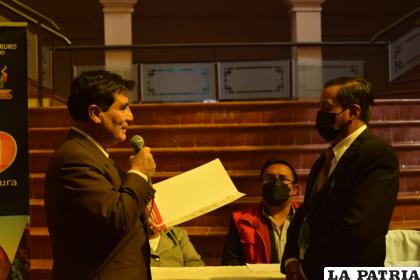 Entrega de la personería jurídica a la Asociación de Artífices de Máscaras Folklóricas “Sebastián Pagador” /LA PATRIA