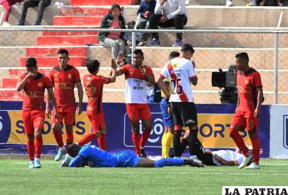 William Álvarez anotó los dos goles para el cuadro de FC Universitario /APG
