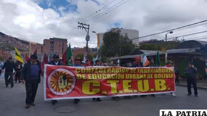 Marcha de la Confederación de Trabajadores de Educación Urbana de Bolivia (Cteub) /LA PATRIA