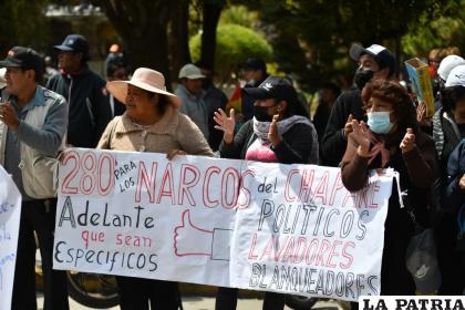 Comerciantes insisten al Gobierno la anulación del proyecto de ley /EMILIO CASTILLO 