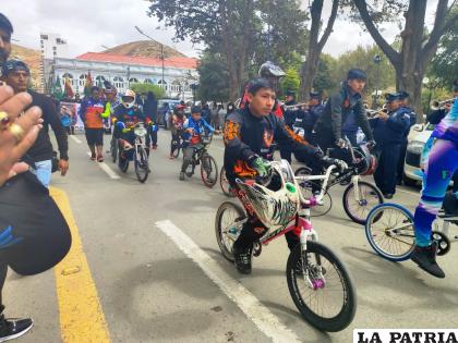 Niños de diferentes disciplinas estuvieron presentes en el acto inaugural /LA PATRIA