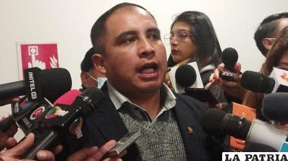 Diputado de Comunidad Ciudadana, Alberto Astorga, en una entrevista desde la sede de gobierno /LA PATRIA