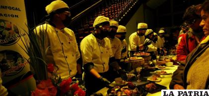 Exposición Gastronómica reunió a varias personas en la Casa Patiño /LA PATRIA  