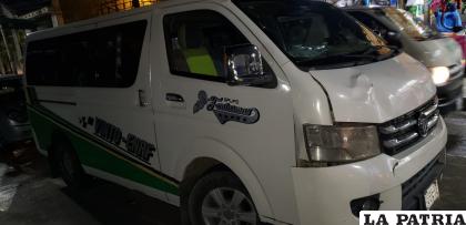 Vehículo protagonista del hecho, con daños materiales leves /Tránsito

