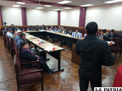Candidatos tienen la opción de recabar certificados este fin de semana /LA PATRIA