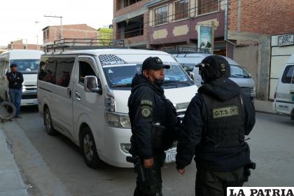 El sujeto llegó sin vida a la parada de ??surubíes? de la línea de Poopó /LA PATRIA