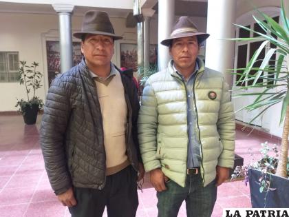 Comunarios de Paria Soracachi se reunieron con personeros de la Gobernación para resolver dudas 
/LA PATRIA