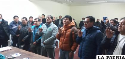 Durante la toma de juramento a los nuevos dirigentes /LA PATRIA
