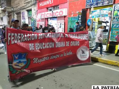 Federación de maestros no descarta paro de 72 horas para la siguiente semana /LA PATRIA
