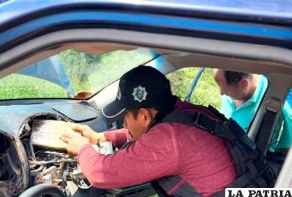 Todos los posibles huecos de los vehículos llevaban droga /FELCN