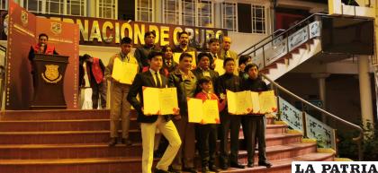 Estudiantes de Robotec, son reconocidos por las medallas obtenidas gracias a su inventiva /LA PATRIA