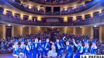 Jenny Serrano y Champagne Show vuelven con ??Espectacular? /CORTESÍA 
