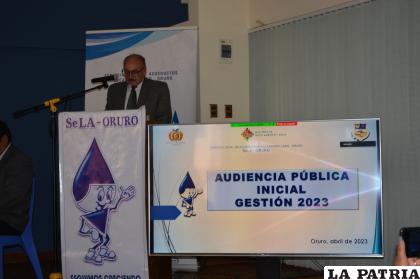 El gerente de SeLA, Walter Veizaga durante su informe en Acto de Rendición de Cuentas de inicio de gestión /SeLA