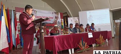 Funcionarios del Centro Internacional de la Quinua explican plan de trabajo /CIQ