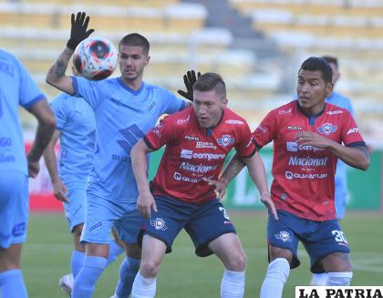 Chumacero y Cardozo se pusieron el equipo al hombro /APG