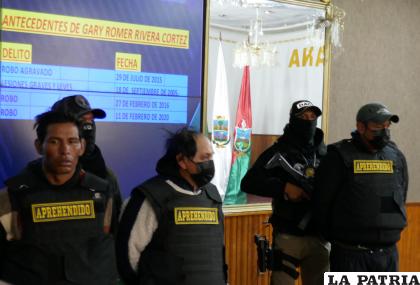 Presentan al autor del asesinato (izq.) y dos por receptación /LA PATRIA