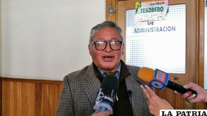 El rector de la UTO Augusto Medinaceli / LA PATRIA