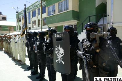 El acto se desarrolló en el patio del Comando de Policía /LA PATRIA