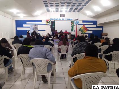 En la asamblea de los saloneros se tocarán puntos de suma importancia /LA PATRIA