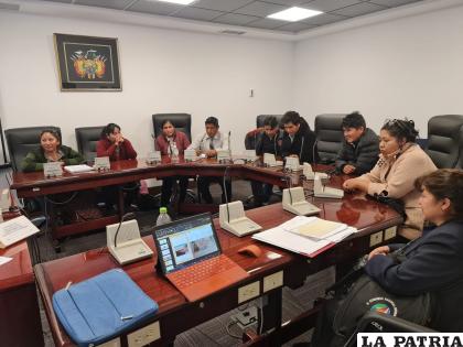Los asambleístas orureños asistieron al PIO del gobernador Vedia /LA PATRIA
