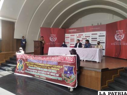 Gremiales respaldan gestión del alcalde Adhemar Wilcarani /LA PATRIA
