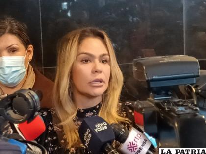 Las senadoras Humerez y Barrientos /LA PATRIA