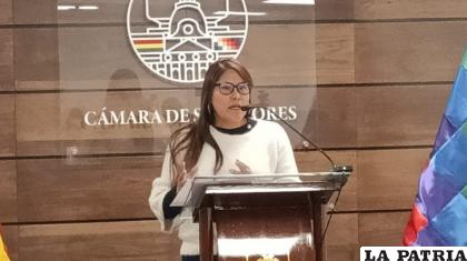 La senadora del Movimiento Al Socialismo (MAS), Lucy Escobar /LA PATRIA