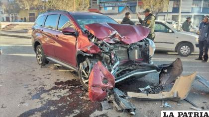 El coche del implicado terminó de esta manera /LA PATRIA
