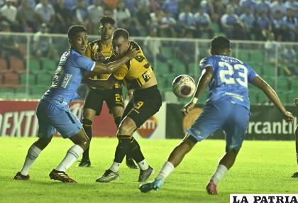 Los de Blooming no encontraron la manera de frenar a los â€œatigradosâ€ /APG