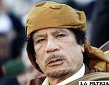 Líder libio, Muamar al Gadafi, se niega a abandonar el país y advirtió a los países de la OTAN que atacan Libia que los libios podrían llevar la guerra hasta su territorio 
