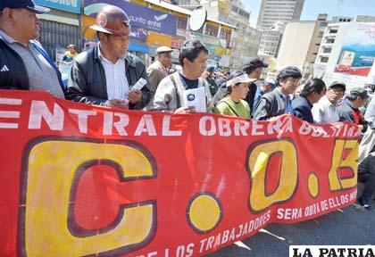 La COB celebró en las calles el Día del Trabajador