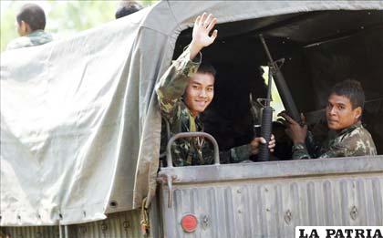 Ejércitos de Tailandia y Camboya,  intercambian disparos de fusiles y morteros, por décimo día consecutivo