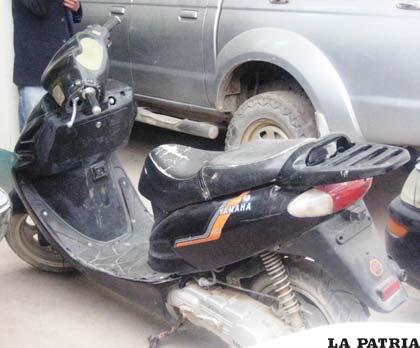 Motocicleta presumiblemente robada y que se encontró en el garaje de Quisbert